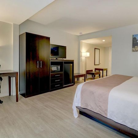 Quality Inn & Suites リンカーン エクステリア 写真