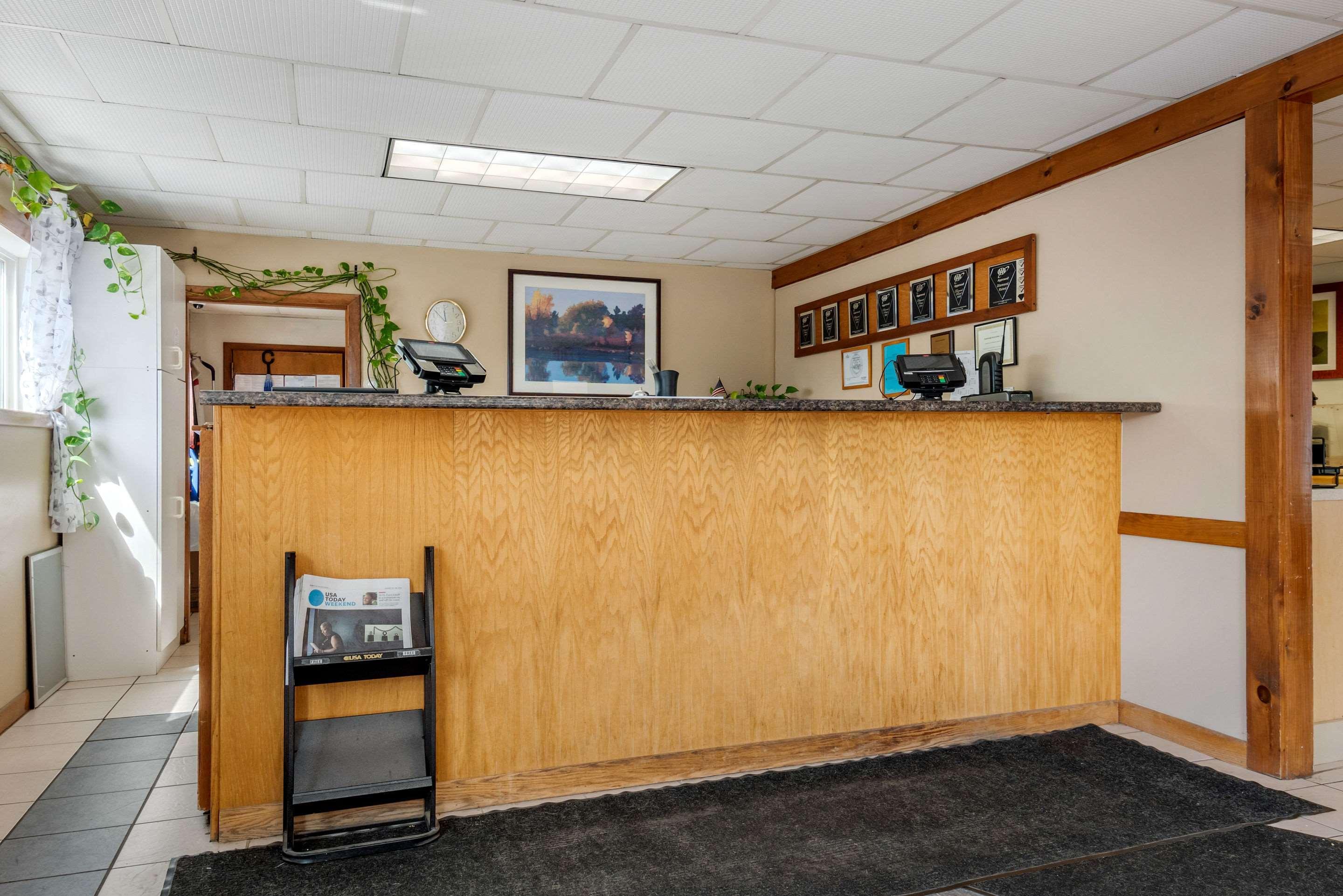Quality Inn & Suites リンカーン エクステリア 写真